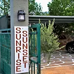 Sunrise & Sunset Apartamento *